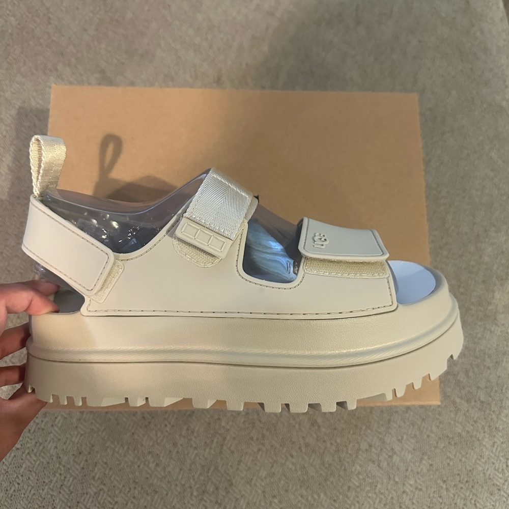 Ugg chunky Tan Cream Sandals